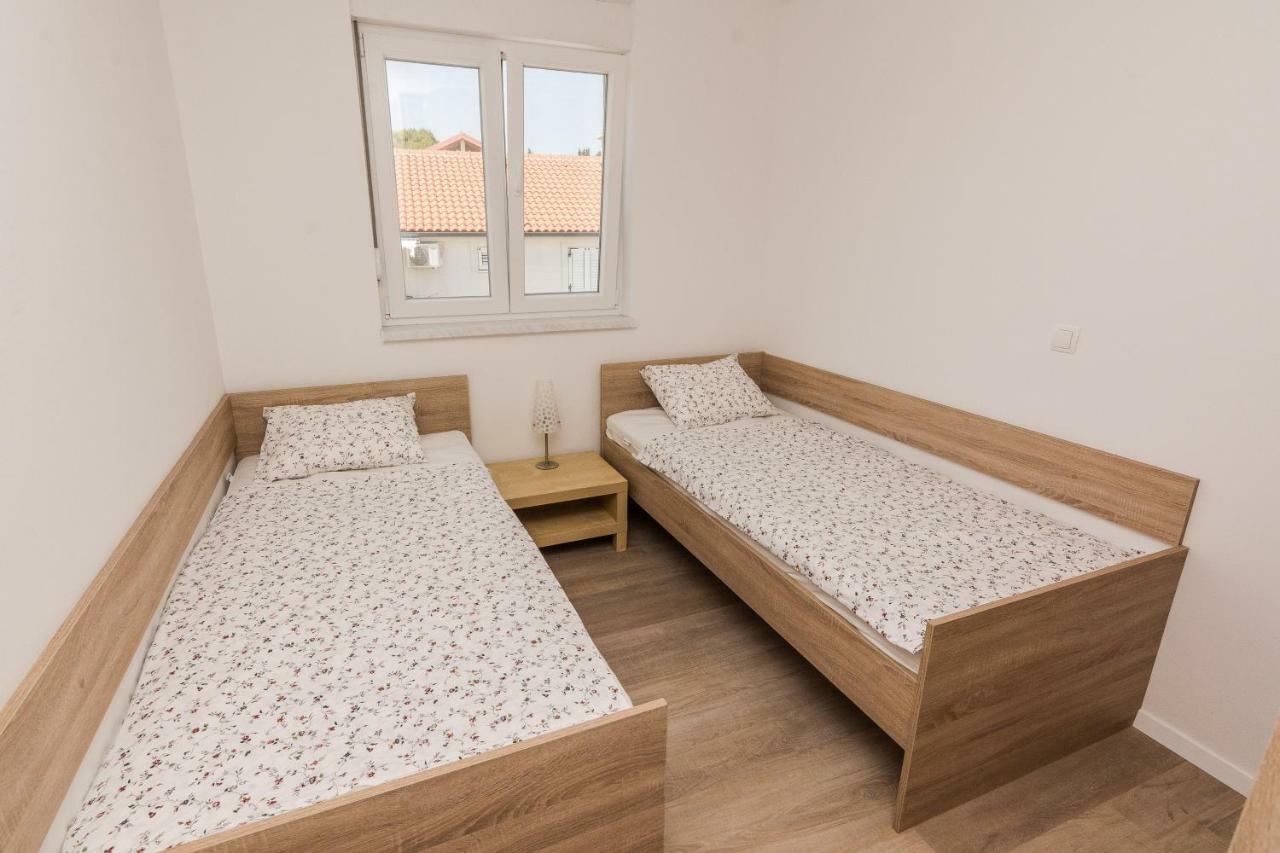 Apartments Sunrise Preko Bagian luar foto